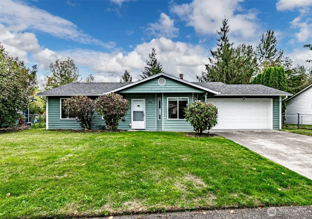 Single family home for sale at 5826 37th Street SE, Auburn, WA 98092 | MLS# NWM2590201