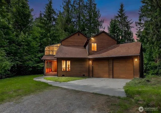 Photo 2 of Single family home for sale at 1012 Carlson Rd, Snohomish, WA 98290 | MLS# NWM2590202 | Listing updated on 2026-10-03