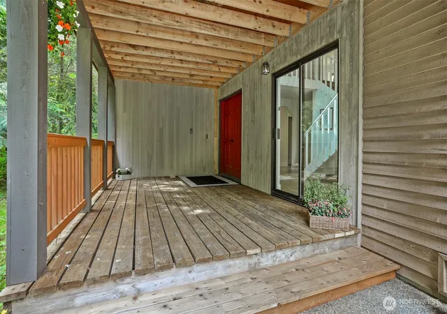 Photo 3 of Single family home for sale at 1012 Carlson Rd, Snohomish, WA 98290 | MLS# NWM2590202 | Listing updated on 2026-10-03