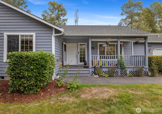 Photo 3 of Single family home for sale at 6109 157th Avenue SE, Snohomish, WA 98290 | MLS# NWM2590207 | Listing updated on 2026-10-03