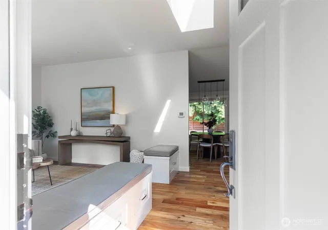 Photo 4 of Single family home for sale at 11228 108th Avenue NE, Kirkland, WA 98033 | MLS# NWM2590209 | Listing updated on 2026-10-02