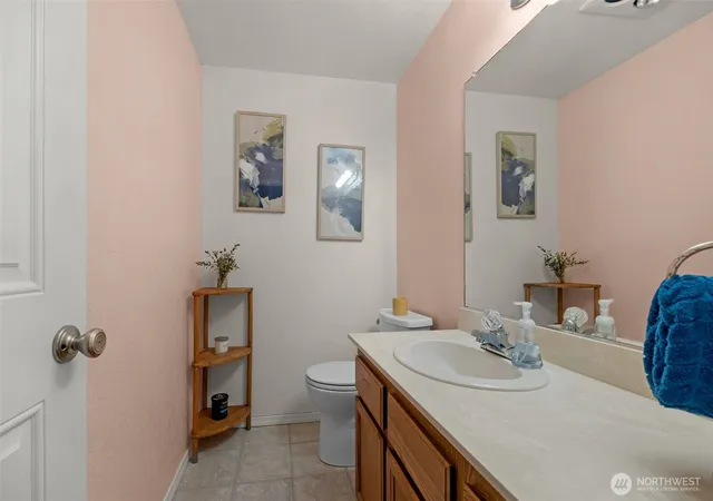 Photo 4 of Townhouse for sale at 4307 164th Street SW #102, Lynnwood, WA 98087 | MLS# NWM2590219 | Listing updated on 2026-10-02