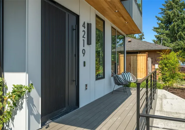 Photo 2 of Single family home for sale at 4219 51st Avenue S, Seattle, WA 98118 | MLS# NWM2590258 | Listing updated on 2026-10-02