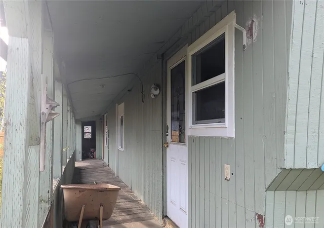 Photo 3 of Manufactured home for sale at 100 Tully, Morton, WA 98356 | MLS# NWM2590267 | Listing updated on 2026-10-03