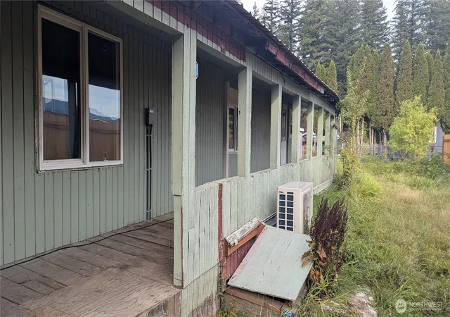 Photo 4 of Manufactured home for sale at 100 Tully, Morton, WA 98356 | MLS# NWM2590267 | Listing updated on 2026-10-03