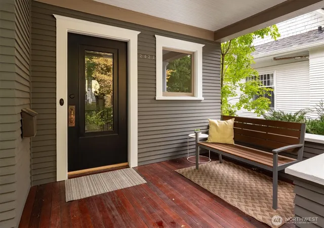 Photo 3 of Single family home for sale at 2423 8th Avenue W, Seattle, WA 98119 | MLS# NWM2590273 | Listing updated on 2026-10-02