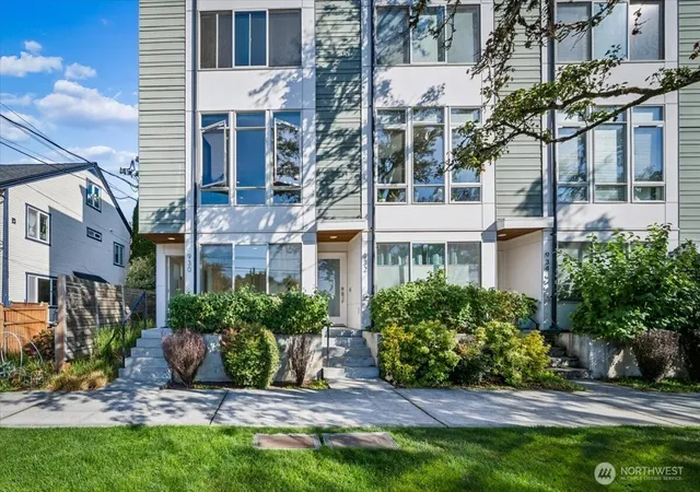 Photo 1 of Townhouse for sale at 930 28th Avenue S, Seattle, WA 98144 | MLS# NWM2590277 | Listing updated on 2026-10-02