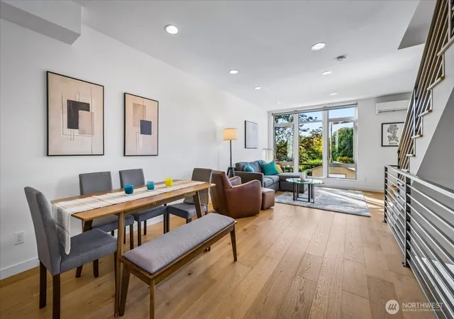 Photo 4 of Townhouse for sale at 930 28th Avenue S, Seattle, WA 98144 | MLS# NWM2590277 | Listing updated on 2026-10-02
