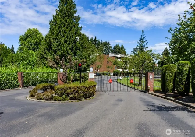 Photo 1 of Single family home for sale at 10830 Glen Acres Dr S #T9, Seattle, WA 98168 | MLS# NWM2590278 | Listing updated on 2026-10-02