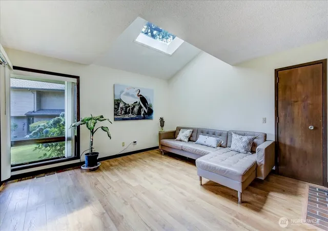 Photo 4 of Condo for sale at 10830 Glen Acres Dr S #T9, Seattle, WA 98168 | MLS# NWM2590278 | Listing updated on 2026-10-02