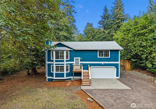 Photo 1 of Single family home for sale at 12532 Ne Howard Pl, Kingston, WA 98346 | MLS# NWM2590279 | Listing updated on 2026-10-02