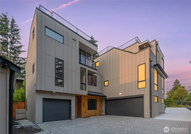 Photo 17 of Townhouse for sale at 7533 31st Avenue NE #B, Seattle, WA 98115 | MLS# NWM2590296 | Listing updated on 2026-10-13