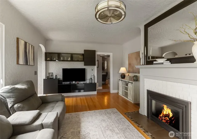 Photo 3 of Single family home for sale at 17645 Mclean Rd, Mount Vernon, WA 98273 | MLS# NWM2590308 | Listing updated on 2026-10-02
