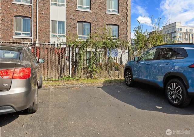 Photo 27 of Townhouse for sale at 116 17th Avenue #D, Seattle, WA 98122 | MLS# NWM2590322 | Listing updated on 2026-10-13