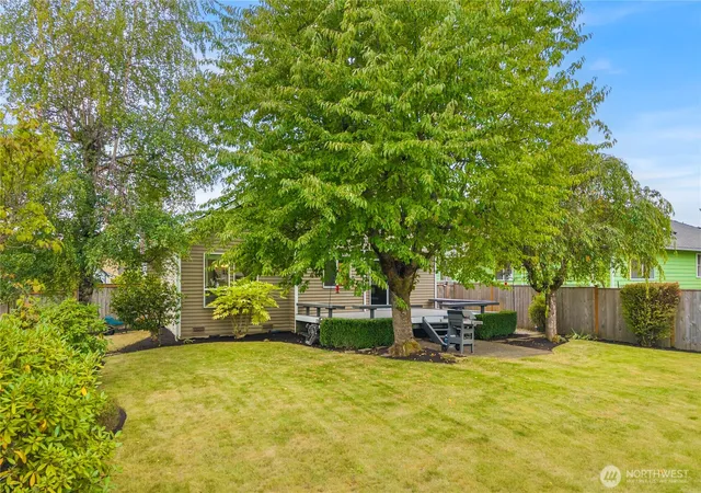 Photo 4 of Single family home for sale at 13006 SE 282nd Way, Kent, WA 98030 | MLS# NWM2590326 | Listing updated on 2026-10-10