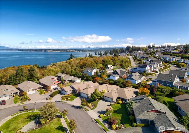 Photo 3 of Condo for sale at 1401 Portalis Ct, Anacortes, WA 98221 | MLS# NWM2590331 | Listing updated on 2026-10-02