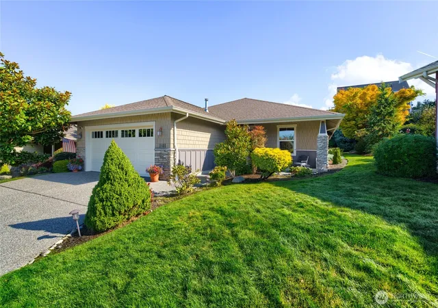 Photo 3 of Condo for sale at 1401 Portalis Ct, Anacortes, WA 98221 | MLS# NWM2590331 | Listing updated on 2026-10-02