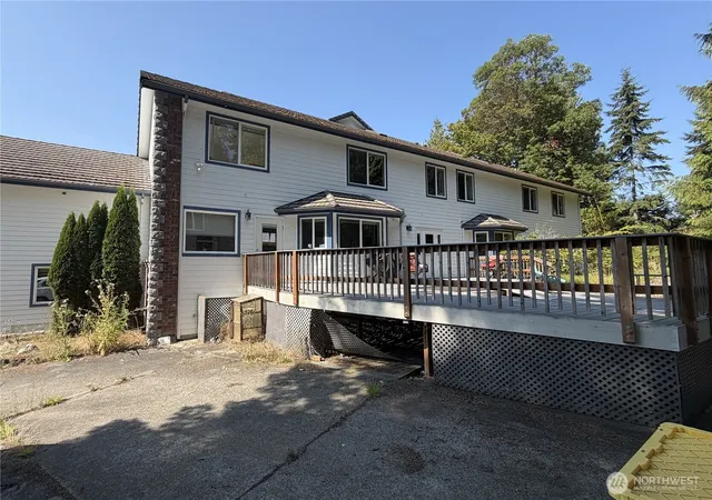 Photo 4 of Single family home for sale at 811 Fox Holw Rd, Sequim, WA 98382 | MLS# NWM2590334 | Listing updated on 2026-10-02