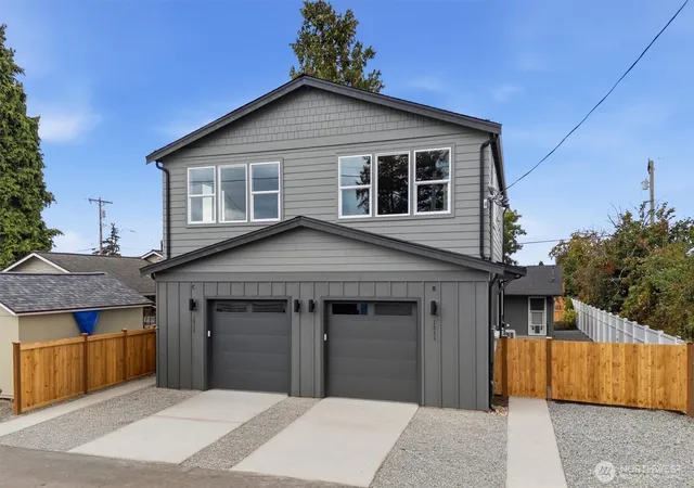 Photo 1 of Townhouse for sale at 1511 Fulton St #B, Everett, WA 98201 | MLS# NWM2590354 | Listing updated on 2026-10-02