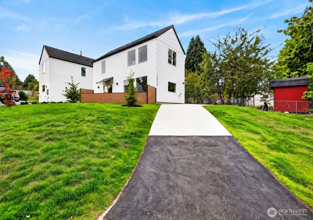 Photo 2 of Single family home for sale at 10029 14th Avenue S, Seattle, WA 98168 | MLS# NWM2590362 | Listing updated on 2026-10-02