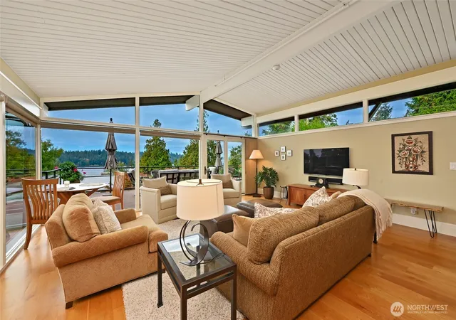 Photo 2 of Single family home for sale at 7731 SE 58th Street, Mercer Island, WA 98040 | MLS# NWM2590370 | Listing updated on 2026-10-18