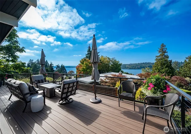 Photo 4 of Single family home for sale at 7731 SE 58th Street, Mercer Island, WA 98040 | MLS# NWM2590370 | Listing updated on 2026-10-18