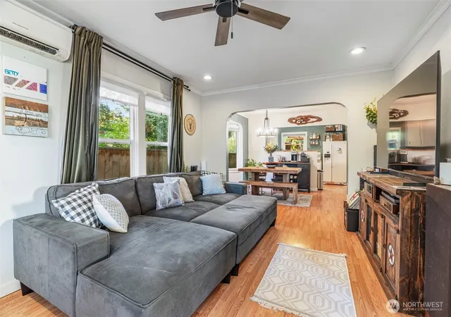Photo 4 of Single family home for sale at 1809 SE 7th Avenue, Camas, WA 98607 | MLS# NWM2590371 | Listing updated on 2026-10-02