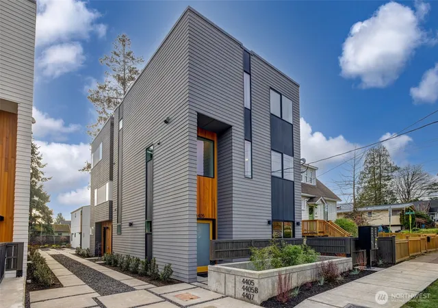 Photo 1 of Townhouse for sale at 4405 S Holly St, Seattle, WA 98118 | MLS# NWM2590378 | Listing updated on 2026-10-02