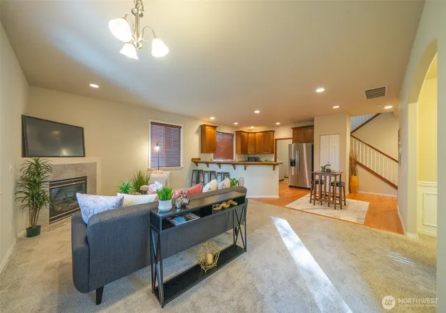 Photo 3 of Condo for sale at 9212 18th Avenue W, Everett, WA 98204 | MLS# NWM2590379 | Listing updated on 2026-10-02