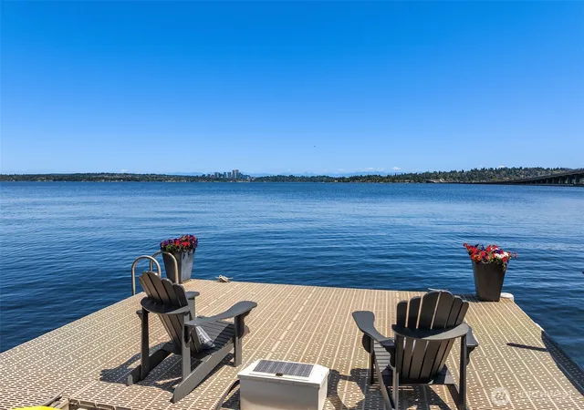 Photo 2 of Single family home for sale at 1318 Lakeside Ave S, Seattle, WA 98144 | MLS# NWM2590380 | Listing updated on 2026-10-02