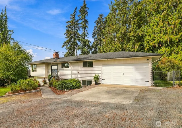 Photo 1 of Single family home for sale at 10814 SE 304th Street, Auburn, WA 98092 | MLS# NWM2590383 | Listing updated on 2026-10-02