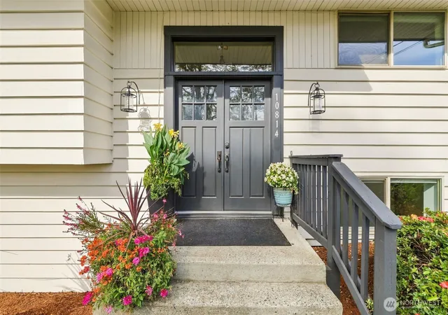 Photo 3 of Single family home for sale at 10814 SE 304th Street, Auburn, WA 98092 | MLS# NWM2590383 | Listing updated on 2026-10-02