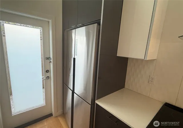 Photo 4 of Townhouse for sale at 6317 34th Avenue, Seattle, WA 98126 | MLS# NWM2590385 | Listing updated on 2026-10-09
