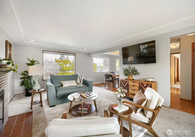 Photo 3 of Single family home for sale at 5013 N 33 Street, Tacoma, WA 98407 | MLS# NWM2590390 | Listing updated on 2026-10-02
