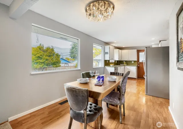 Photo 4 of Single family home for sale at 5013 N 33 Street, Tacoma, WA 98407 | MLS# NWM2590390 | Listing updated on 2026-10-02