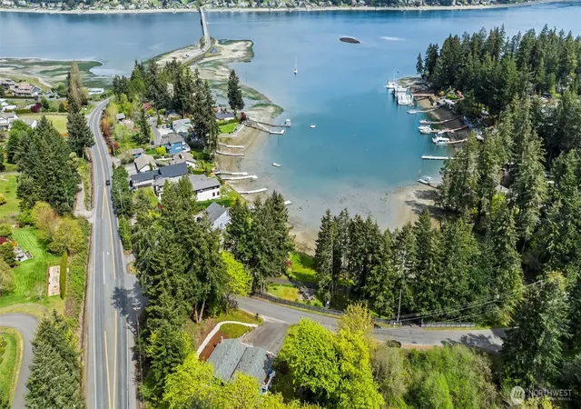Photo 3 of Multi family home for sale at 289 296 N Shore Blvd, Fox Island, WA 98333 | MLS# NWM2590398 | Listing updated on 2026-10-02