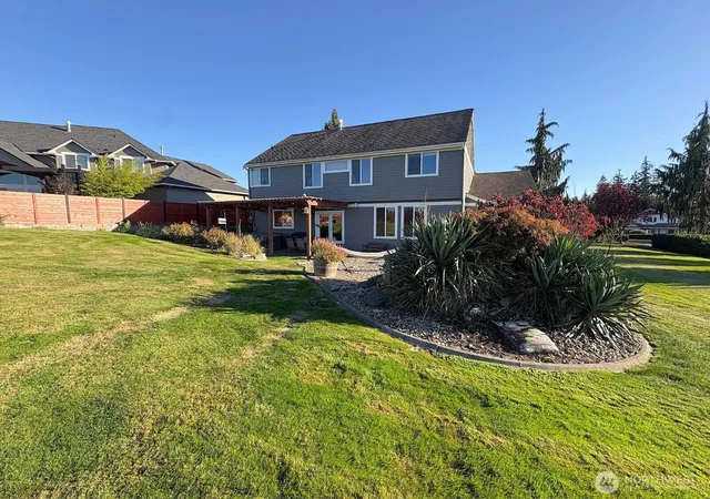 Photo 3 of Single family home for sale at 9207 28th Street Ct E, Edgewood, WA 98371 | MLS# NWM2590415 | Listing updated on 2026-10-02