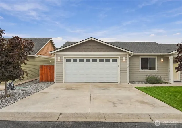 Single family home for sale at 405 Ridgewood Dr, Manson, WA 98831 | MLS# NWM2590436