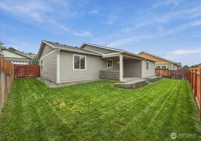 Photo 3 of Single family home for sale at 405 Ridgewood Dr, Manson, WA 98831 | MLS# NWM2590436 | Listing updated on 2026-10-06