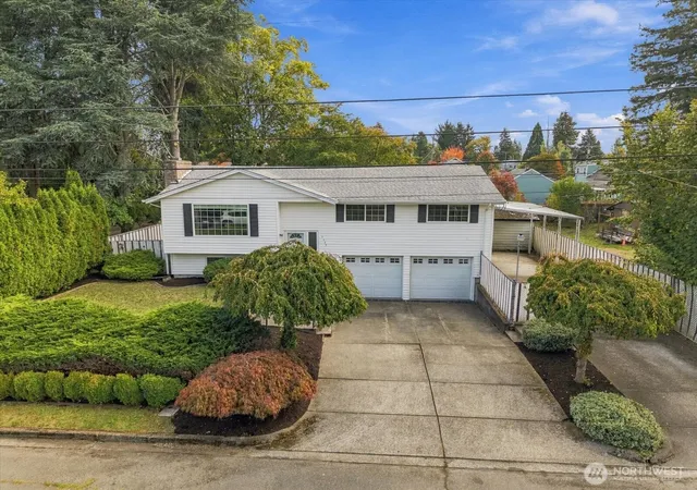 Photo 1 of Single family home for sale at 7637 Tacoma Ave S, Tacoma, WA 98408 | MLS# NWM2590452 | Listing updated on 2026-10-24