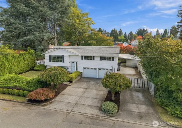 Photo 2 of Single family home for sale at 7637 Tacoma Ave S, Tacoma, WA 98408 | MLS# NWM2590452 | Listing updated on 2026-10-24