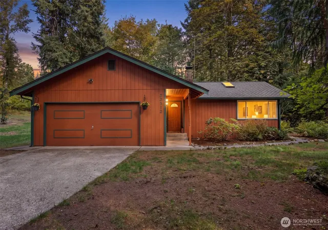 Photo 2 of Single family home for sale at 22512 253rd Avenue Se, Maple Valley, WA 98038 | MLS# NWM2590453 | Listing updated on 2026-10-09