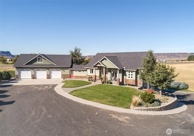 Single family home for sale at 55776 Bay Area Dr NE, Electric City, WA 99123 | MLS# NWM2590454
