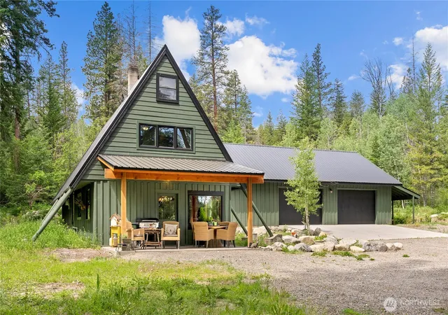 Photo 1 of Single family home for sale at 211 W Buttermilk Creed Rd, Twisp, WA 98856 | MLS# NWM2590464 | Listing updated on 2026-10-02