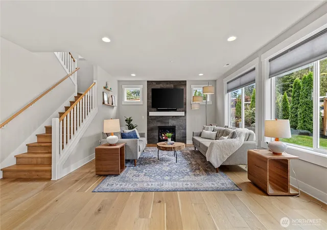 Photo 4 of Single family home for sale at 1435 7th Place S, Edmonds, WA 98020 | MLS# NWM2590470 | Listing updated on 2026-10-09