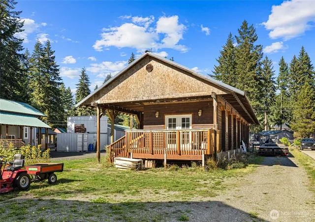 Photo 3 of Single family home for sale at 310 Pit Way, Easton, WA 98925 | MLS# NWM2590486 | Listing updated on 2026-10-02