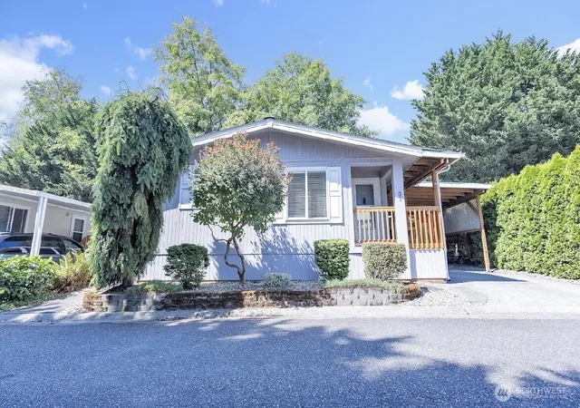 Photo 1 of Manufactured home for sale at 11100 4th Avenue W #31, Everett, WA 98204 | MLS# NWM2590490 | Listing updated on 2026-10-02