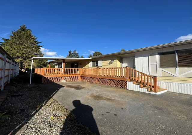 Photo 2 of Manufactured home for sale at 2200 196th Street Se #1, Bothell, WA 98012 | MLS# NWM2590491 | Listing updated on 2026-10-23