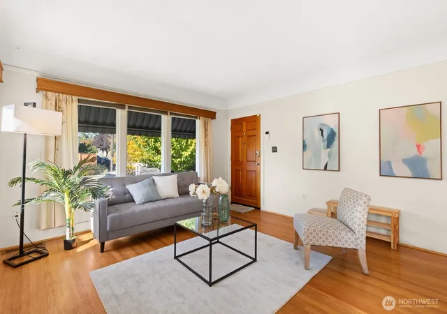 Photo 3 of Single family home for sale at 7850 Renton Ave S, Seattle, WA 98118 | MLS# NWM2590500 | Listing updated on 2026-10-02