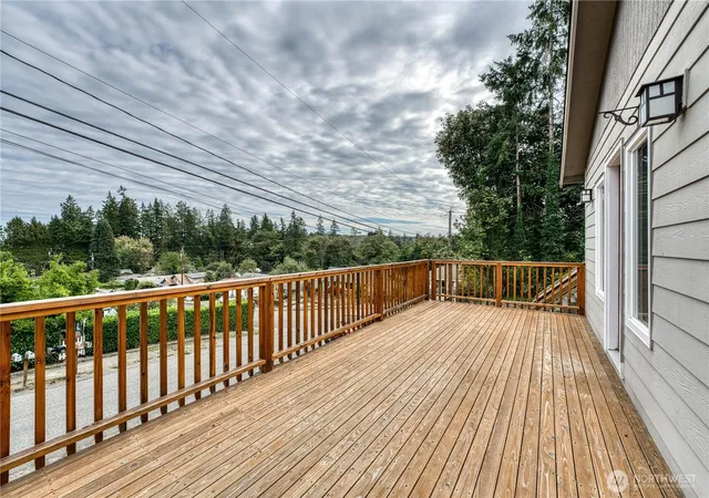 Photo 3 of Single family home for sale at 2005 Ne Jensen Ave, Bremerton, WA 98310 | MLS# NWM2590504 | Listing updated on 2026-10-03